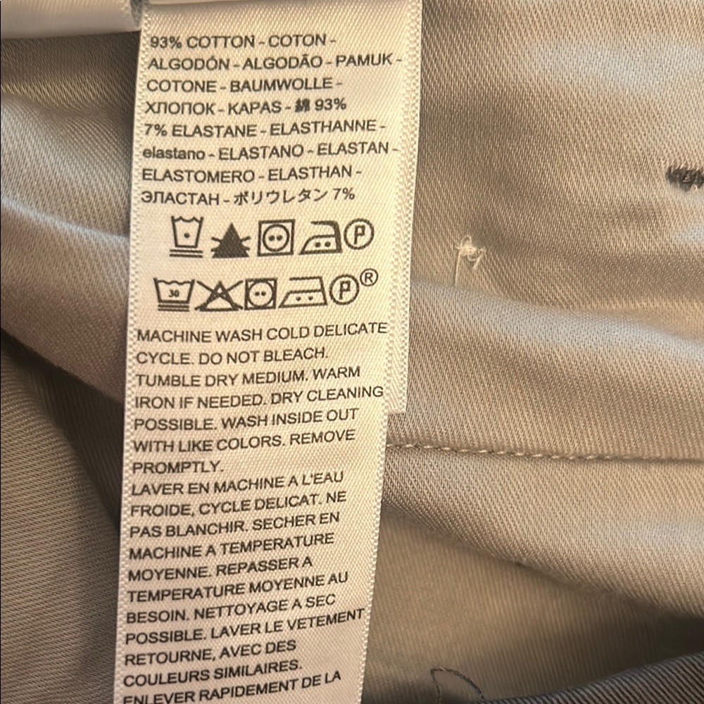 Dockers⭐️NWT Gray WORKDAY Classic Flat Front PANTS 40X32 - Picture 8 of 9